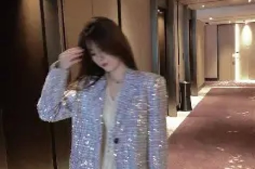 冲上热搜47岁女演员复出